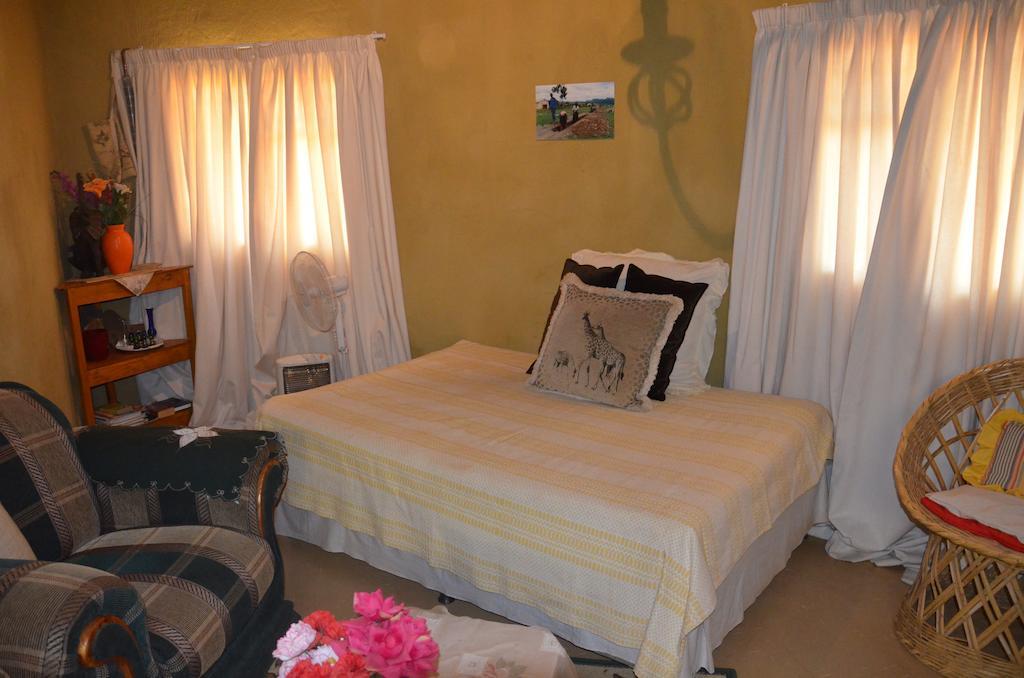 Bama Lodge Rietfontein Room photo